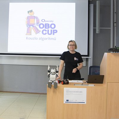 Ilustrační obrázek: Středoškoláci opět soutěžili v programování robotů